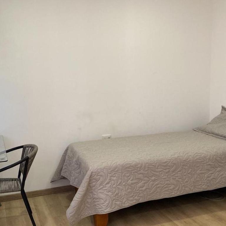 Hostal VISTASOL - Single Room with Mountain View - 4