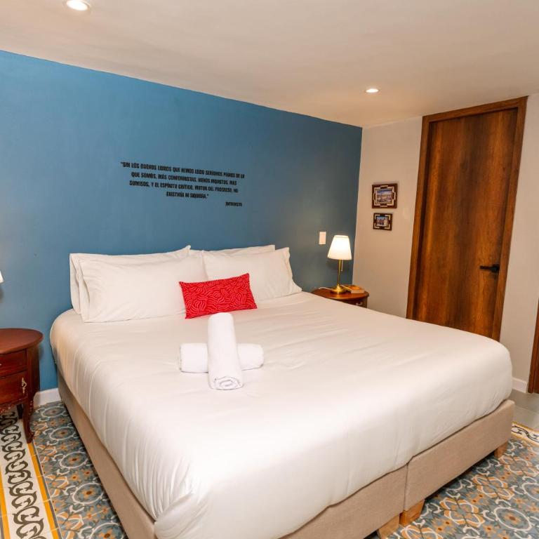 Hotel Libreria Cafe de Pombal - Superior King Room - 9