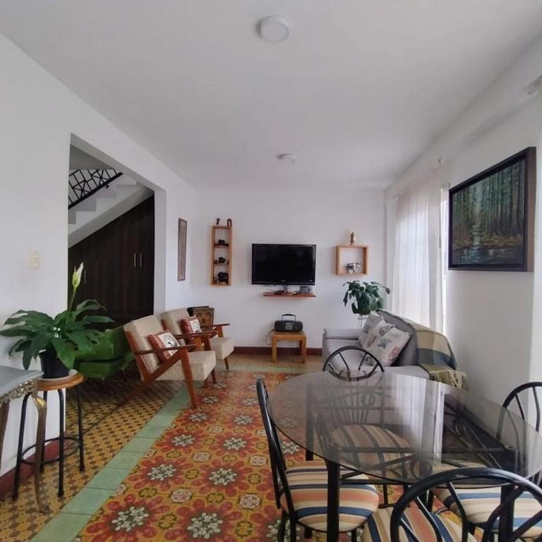 La Perlita - Casa de Hospedaje - Casa de 5 dormitorios - 2