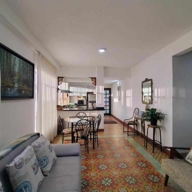 La Perlita - Casa de Hospedaje - Five-Bedroom House - 12