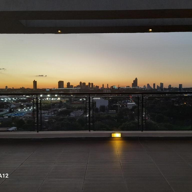 Departamento con excelente ubicación - Two-Bedroom Apartment - 3