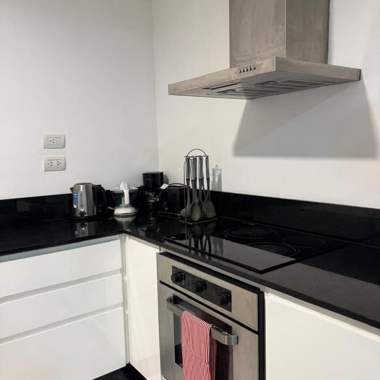 Departamento amplio con cochera, Av Sarmiento 645 - One-Bedroom Apartment - 9