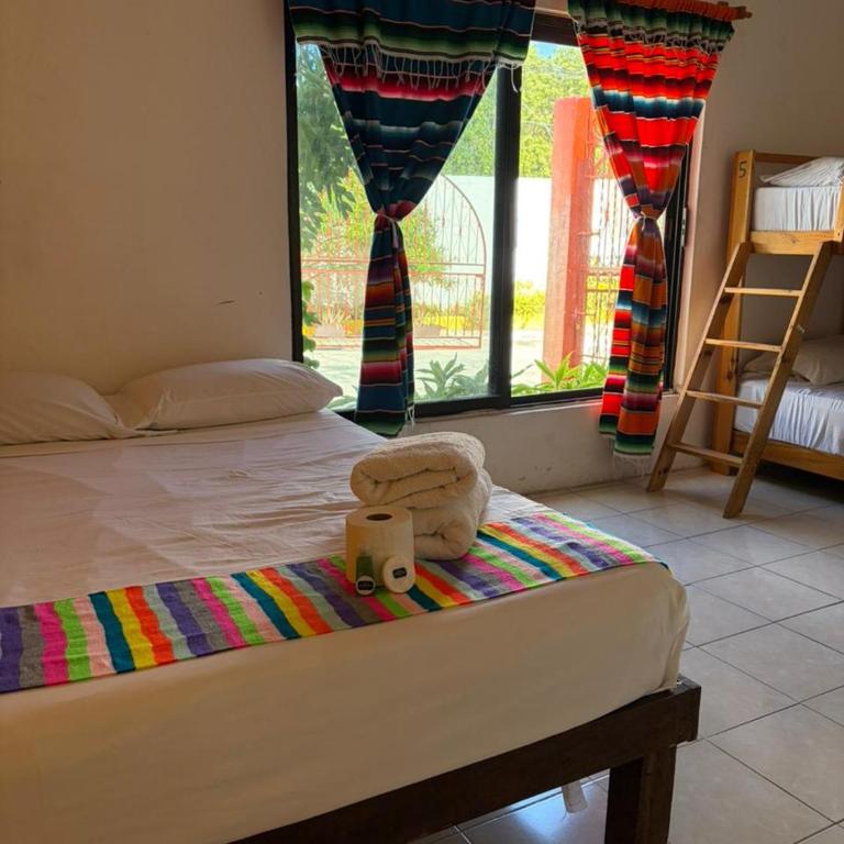 Hostal Casa Bohemia - Double or Twin Room with Shared Bathroom - 1