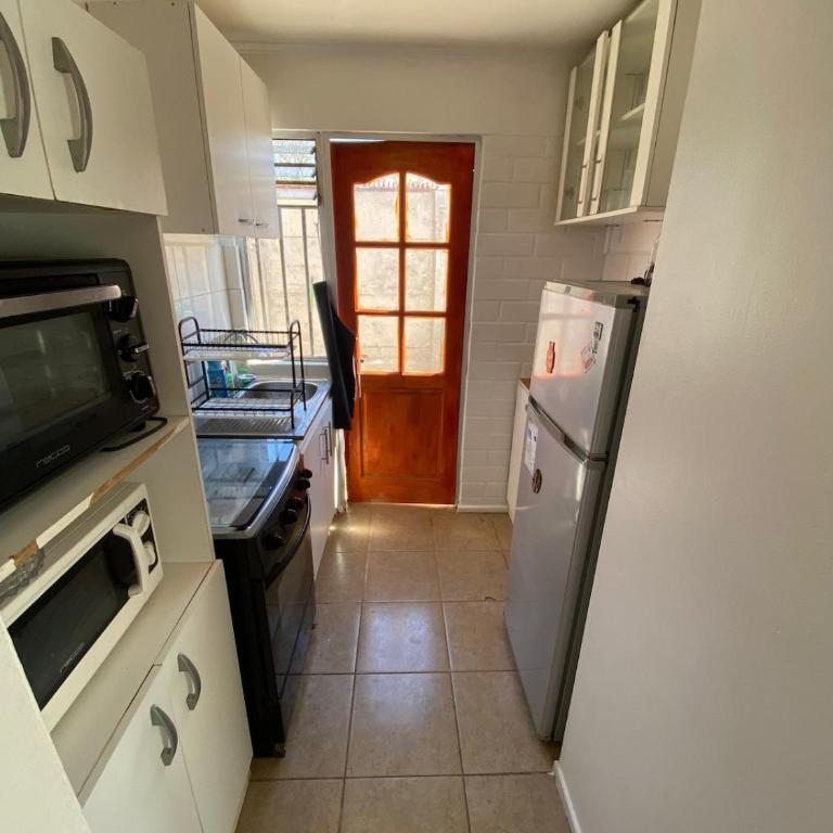 Alquilo casa barrio tranquilo Coquimbo - Three-Bedroom House - 1