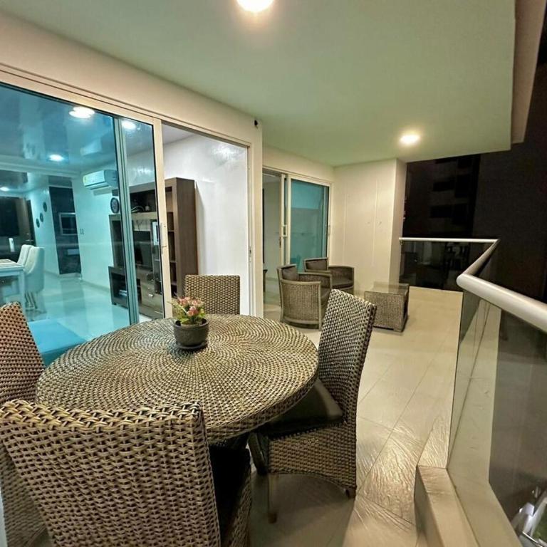 Apartamento de lujo vista al mar - Two-Bedroom Apartment - Oceanfront - 5