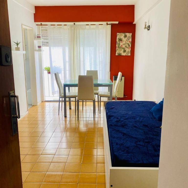 Dpto Av Colon Majo - Apartamento de 1 dormitorio - 1