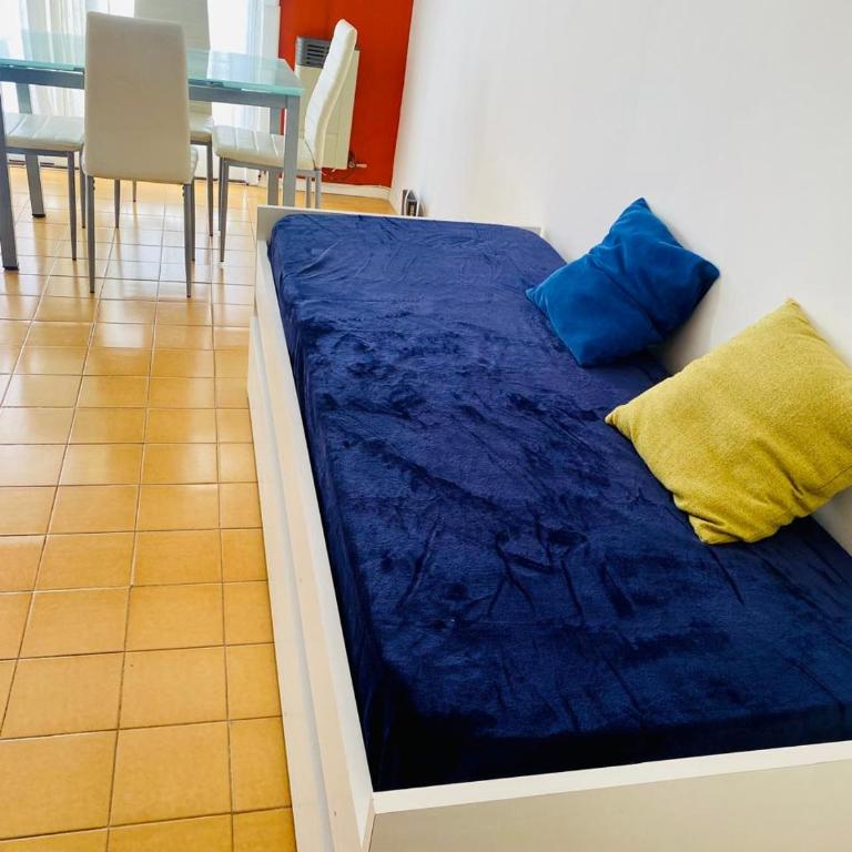 Dpto Av Colon Majo - Apartamento de 1 dormitorio - 4