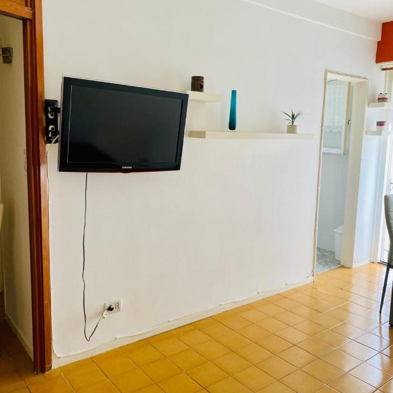 Dpto Av Colon Majo - Apartamento de 1 dormitorio - 7