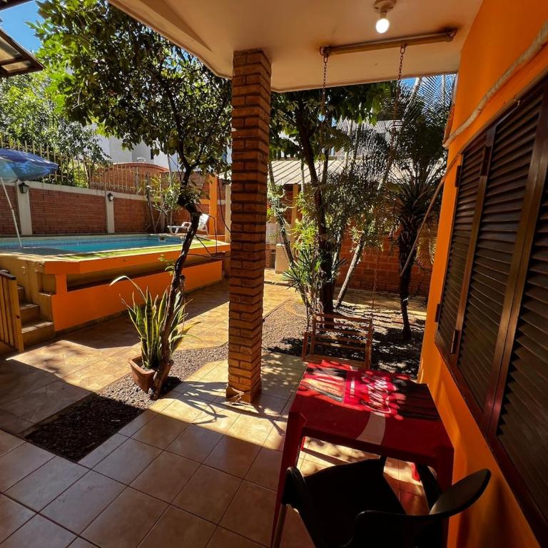 Casa con piscina en el centro - Four-Bedroom House - 1