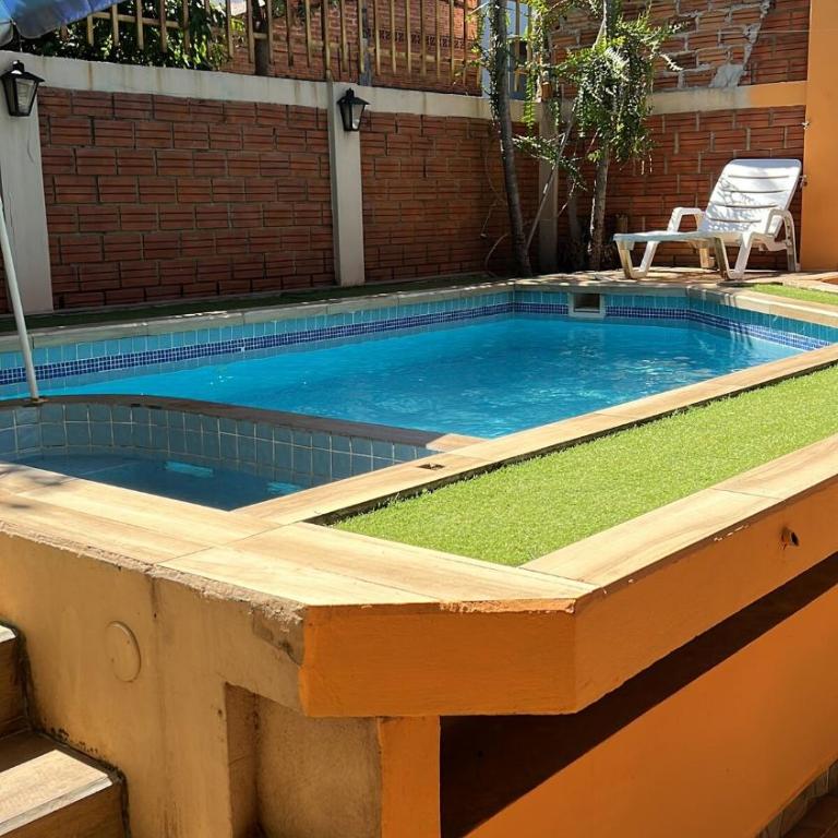 Casa con piscina en el centro - Four-Bedroom House - 9