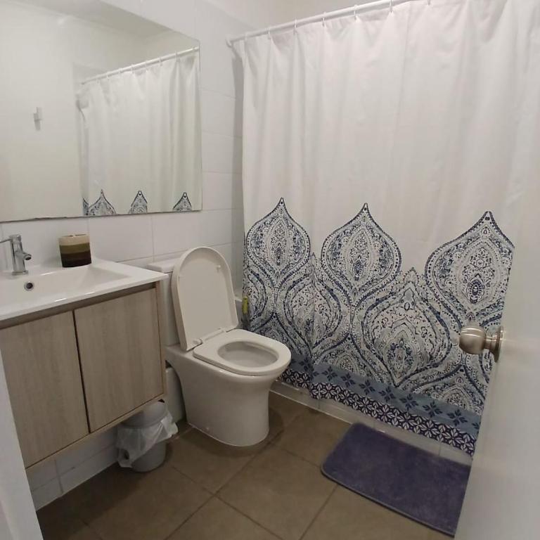 Departamento a pasos de la playa Condominio Pacific Blue - Two-Bedroom Apartment with Balcony and Sea View - 10