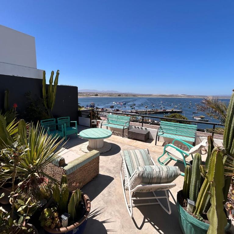 CasaMar Tongoy - Five-Bedroom House - 18