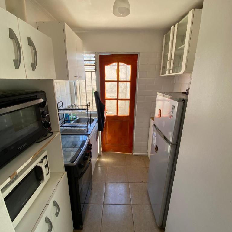 Alquilo casa barrio tranquilo Coquimbo - Three-Bedroom House - 4