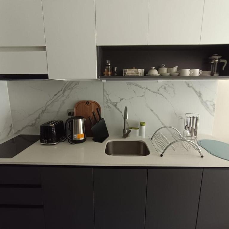 Moderno departamento en Ñuñoa con cama King, internet rápido y piscina - One-Bedroom Apartment - 12