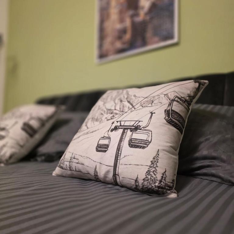 TUDOR Studio - Studio-Apartment mit Balkon - 1