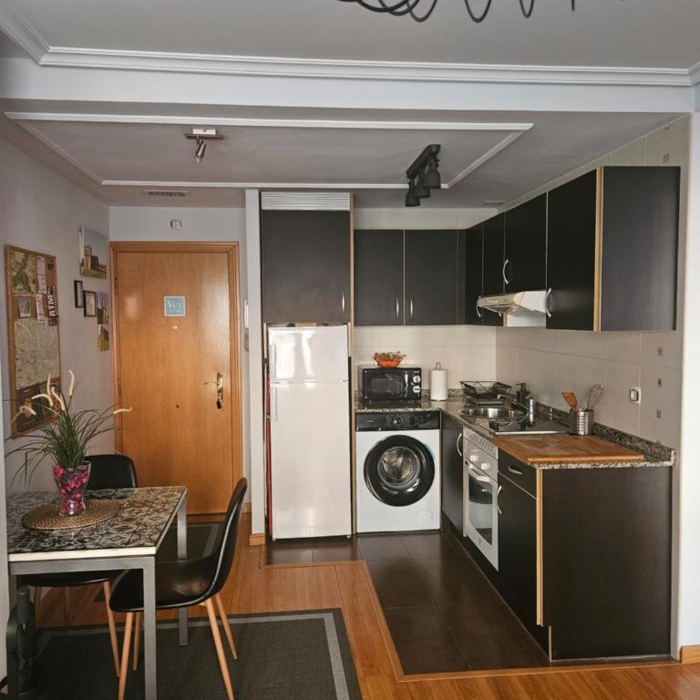 Apartamento "Los Prados" wifi y parking - Apartamento - 5