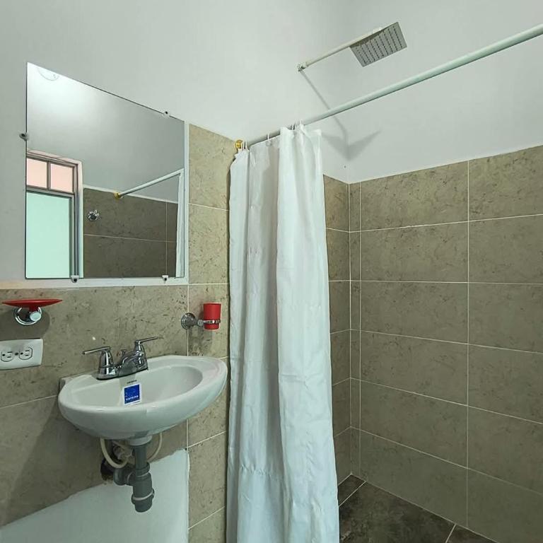 Finca Hotel Yamboró - Habitación Doble con baño privado - 1 o 2 camas - 4