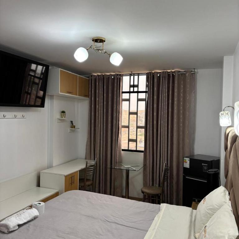 Hospedaje Ariana - Superior Queen Room - 1