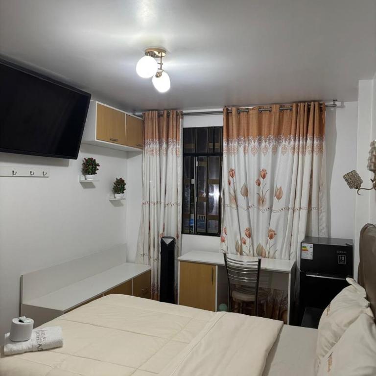 Hospedaje Ariana - Superior Queen Room - 5