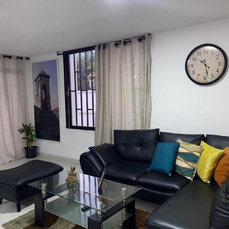 White House - Three-Bedroom Apartment - 4