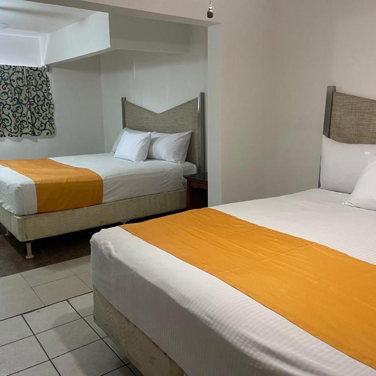 Hotel La Sexta - Twin Room - 1