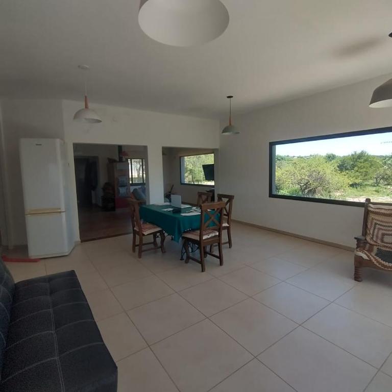 Casa moderna con pileta - Two-Bedroom House - 5