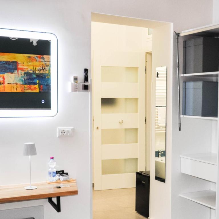 Foresteria del Genio - Luxury Suites & Urban Spa - Standard Double Room - 9