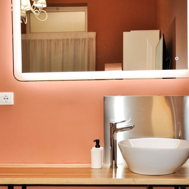 Foresteria del Genio - Luxury Suites & Urban Spa - Standard Double Room - 13