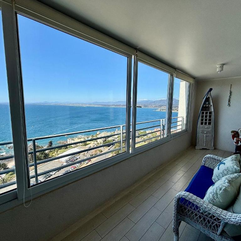 Sensational apartment with a view and heated pool - Apartment - 3