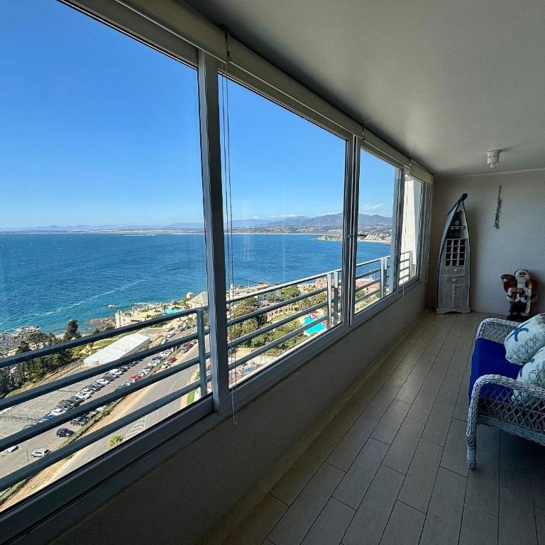 Sensational apartment with a view and heated pool - Apartment - 23