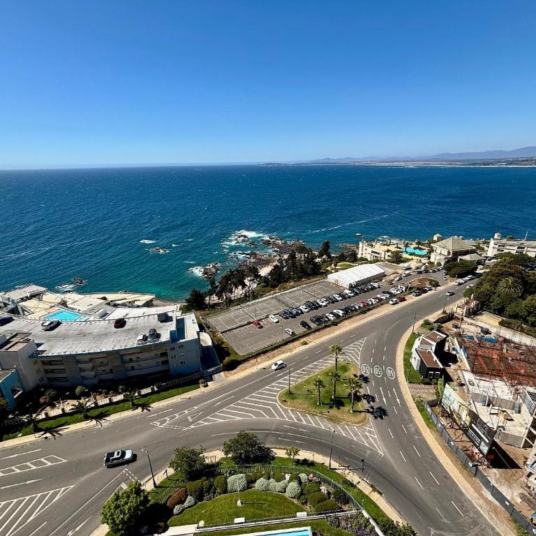 Sensational apartment with a view and heated pool - Apartment - 26