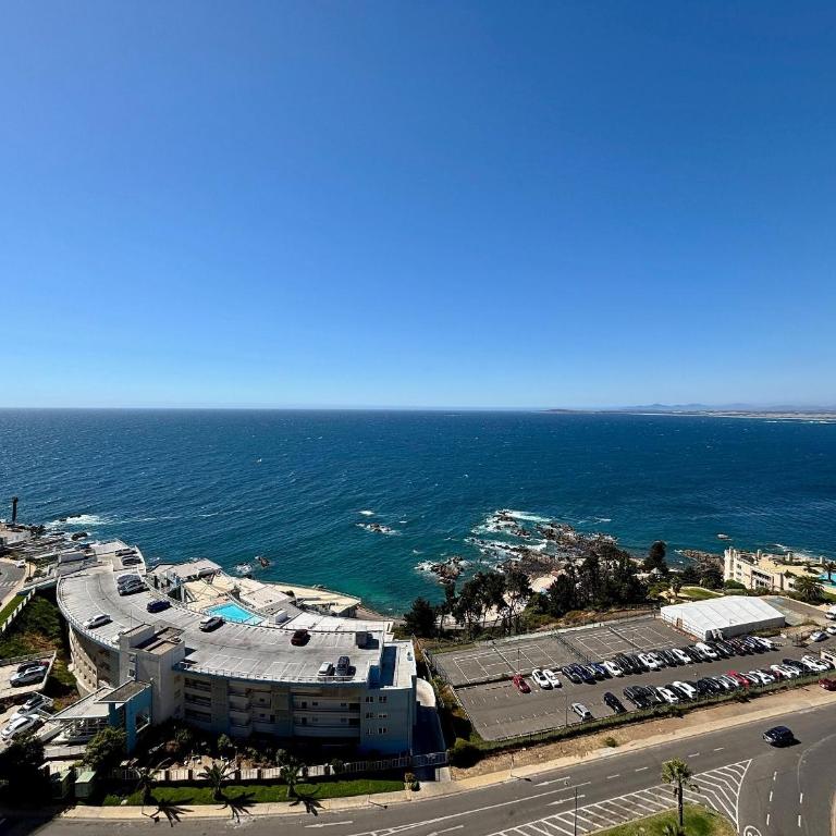 Sensational apartment with a view and heated pool - Apartment - 28