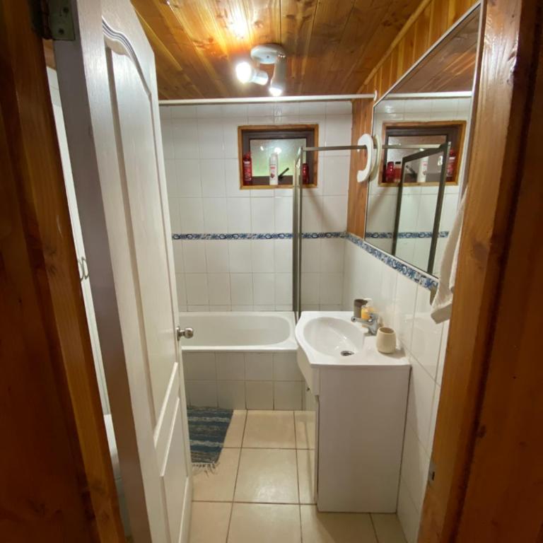 Casa Bosque de Molco - Two-Bedroom House - 22