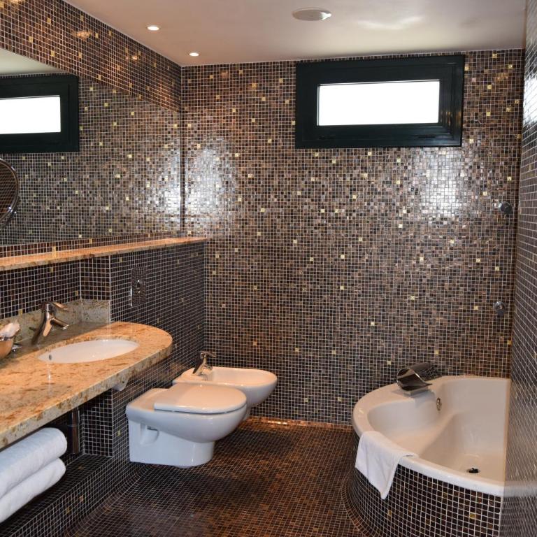 Hotel Històric - Suite - 5