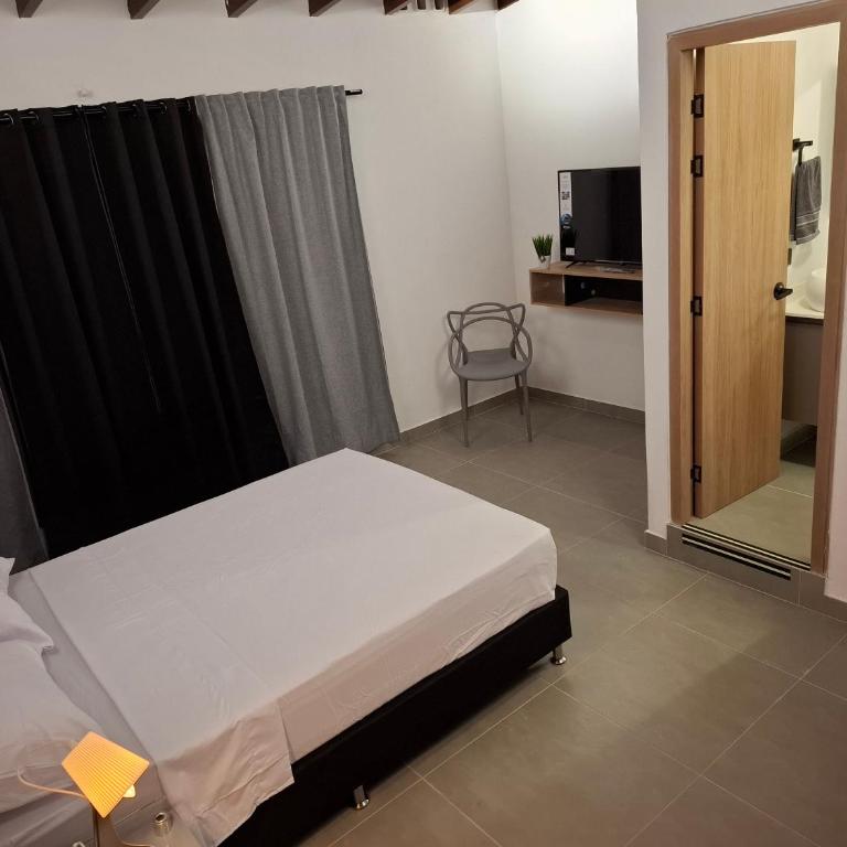 Hotel La Casona Estadio - Deluxe Double Room - 5