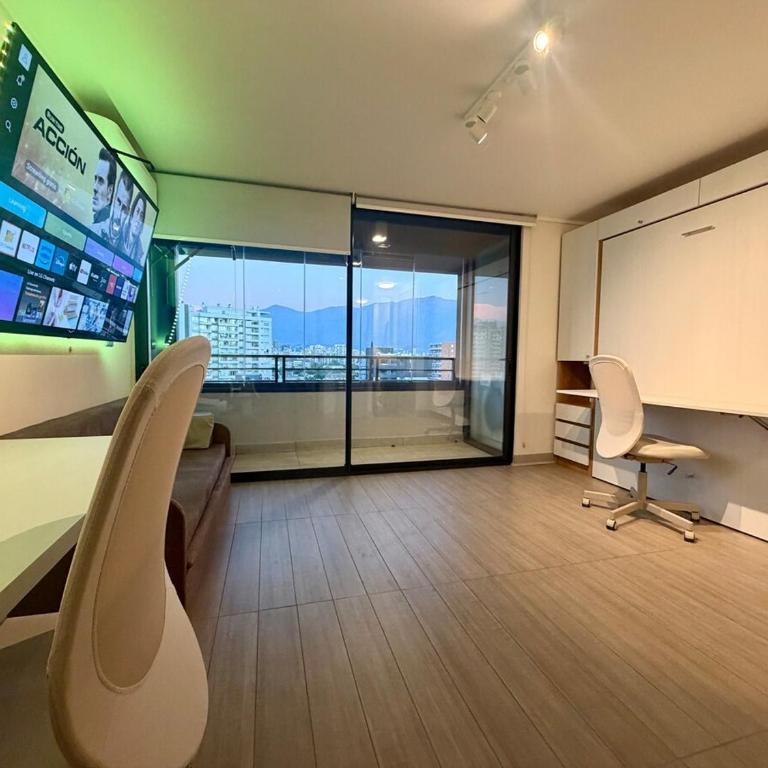 A pasos de Irarrázaval, AC, vista Andes, piscina rooftop - One-Bedroom Apartment - 11