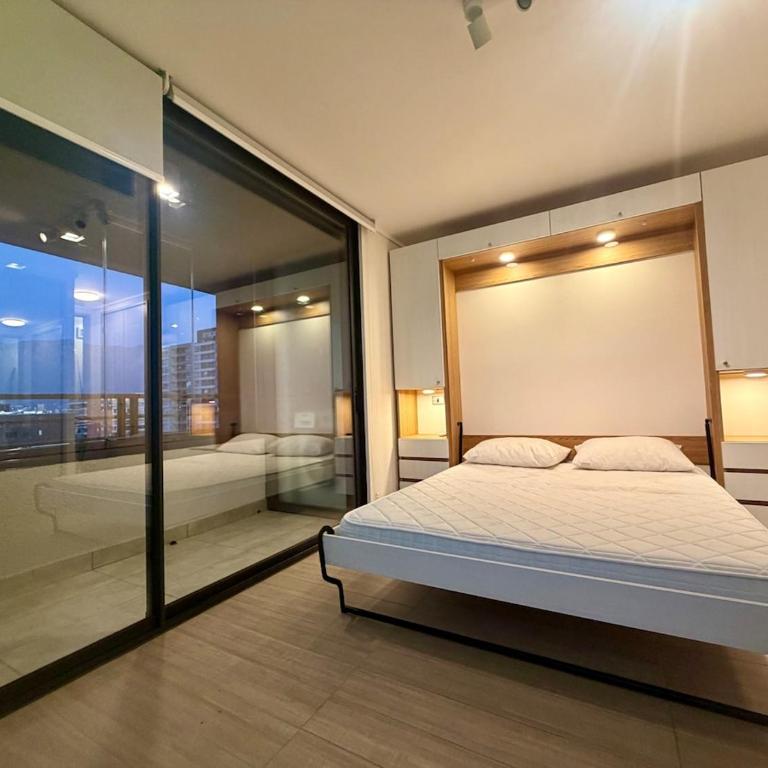 A pasos de Irarrázaval, AC, vista Andes, piscina rooftop - One-Bedroom Apartment - 22