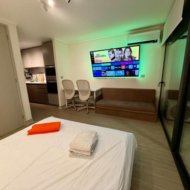A pasos de Irarrázaval, AC, vista Andes, piscina rooftop - One-Bedroom Apartment - 28