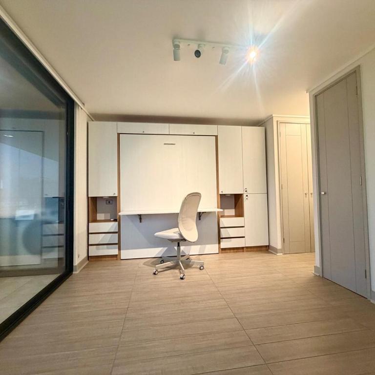 A pasos de Irarrázaval, AC, vista Andes, piscina rooftop - One-Bedroom Apartment - 30
