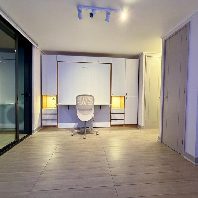A pasos de Irarrázaval, AC, vista Andes, piscina rooftop - One-Bedroom Apartment - 41
