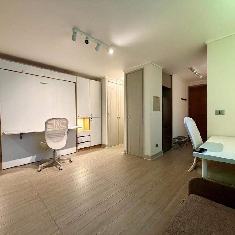 A pasos de Irarrázaval, AC, vista Andes, piscina rooftop - One-Bedroom Apartment - 48