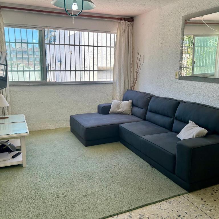 3 dormitorios a metros de Gorlero! Garage y 2,5 baños - Three-Bedroom Apartment - 2