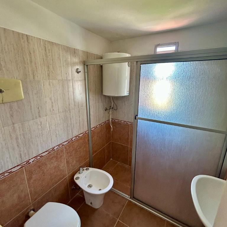 3 dormitorios a metros de Gorlero! Garage y 2,5 baños - Three-Bedroom Apartment - 11
