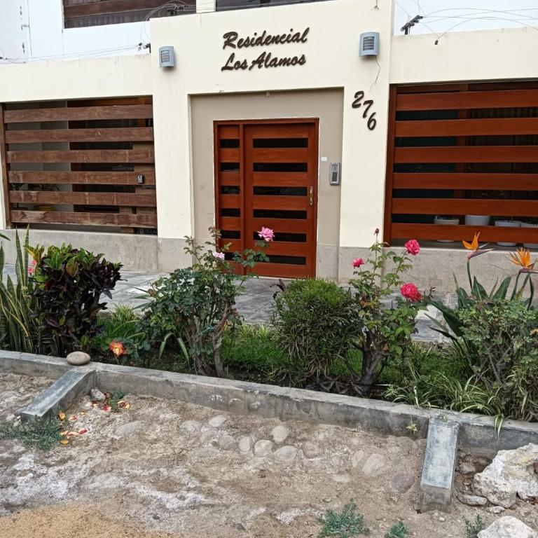 Céntrico y exclusivo Depto en 1re piso en Chiclayo - Three-Bedroom Apartment - 7