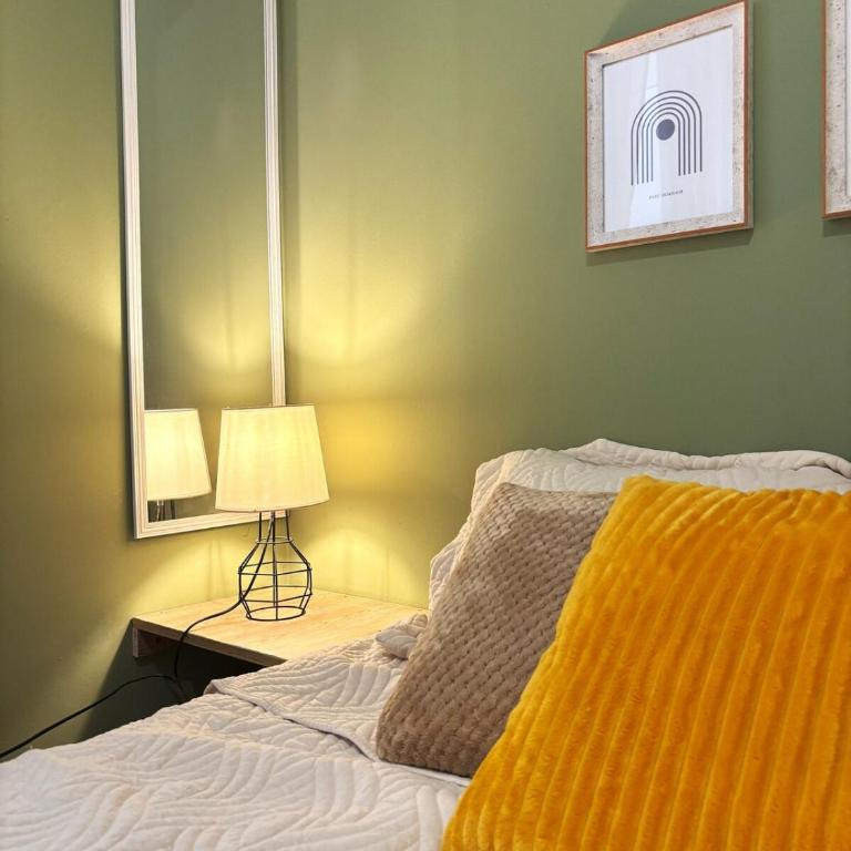 Céntrico y exclusivo Depto en 1re piso en Chiclayo - Three-Bedroom Apartment - 19