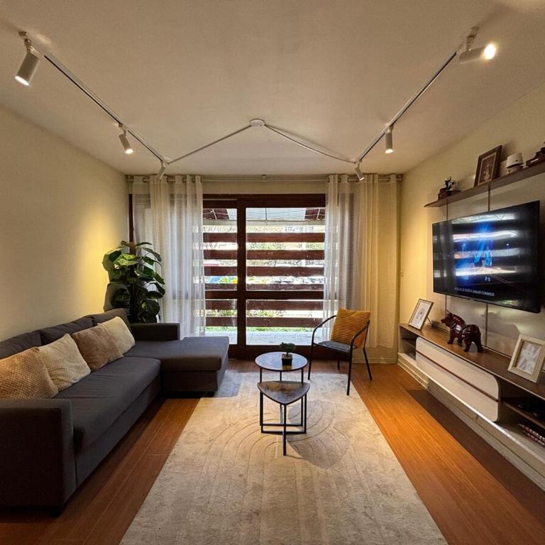 Céntrico y exclusivo Depto en 1re piso en Chiclayo - Three-Bedroom Apartment - 22