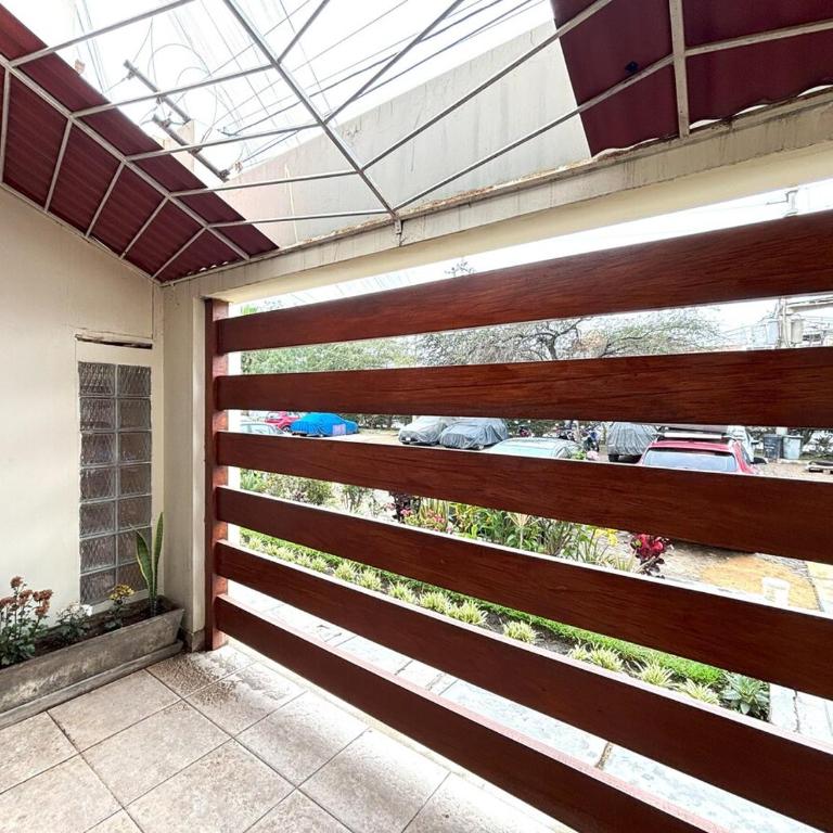 Céntrico y exclusivo Depto en 1re piso en Chiclayo - Three-Bedroom Apartment - 25