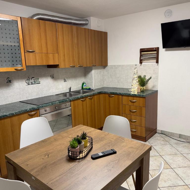 Appartamento Matteo Trepalle - Appartamento con 2 Camere da Letto - 5