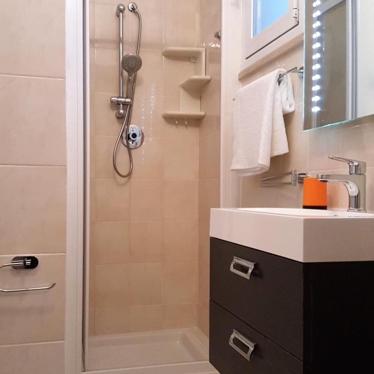 NoMapartments Il Cortile Romey - Appartamento con 1 Camera da Letto - 25