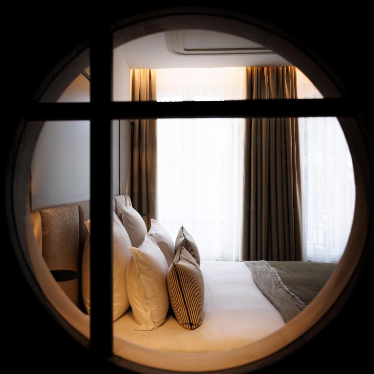 Grand Hotel de Courtoisville - Chambre Double Deluxe - 3